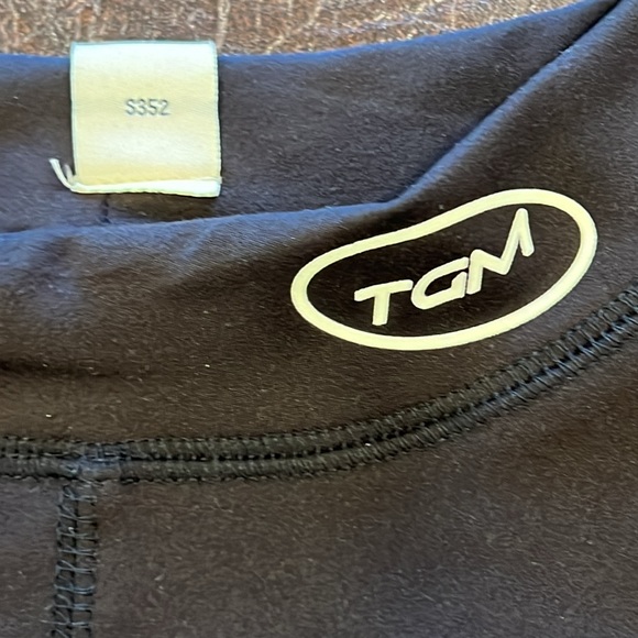 THE GIVING MOVEMENT RECYCLED SOFTSKIN Long Sleeve Bodysuit - Pitch Black - Picture 6 of 8